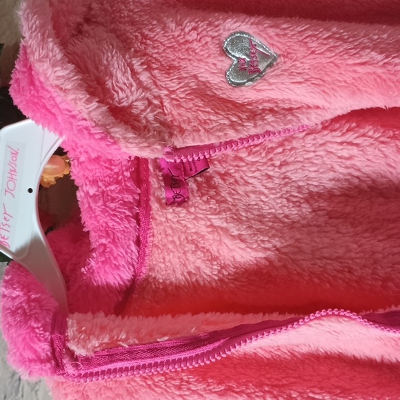 See updated listing Johnson FauxFur Fuzzy Kitten Hooded Jacket two tone Coral - Picture 8 of 9